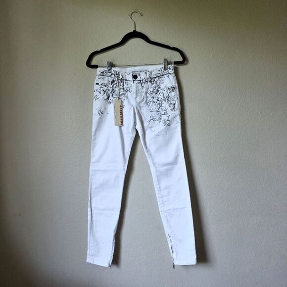 NWT Miss Sixty White And Black Tattoo Print Skinny Jeans With Zippers Size 25 - Picture 1 of 13